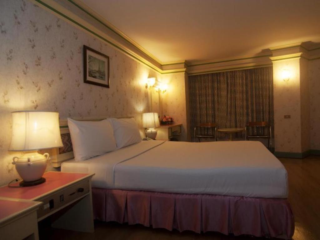 Florida Hotel Хатъяй Экстерьер фото
